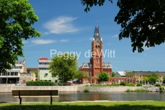 Belleville-City-Hall-Bench-2462